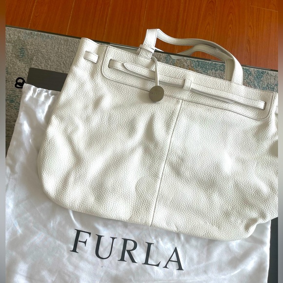 Furla Large Shopper Handbag in white leather - Picture 1 of 1